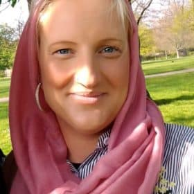 Mayameen Maftahi yoga tutor